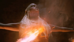extant_GameOfThrones_2x10-ValarMorghulis_5392