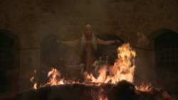 extant_GameOfThrones_2x10-ValarMorghulis_5415