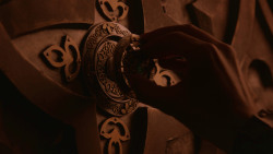 extant_GameOfThrones_2x10-ValarMorghulis_5913