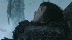 extant_GameOfThrones_2x10-ValarMorghulis_6431