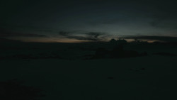 extant_GameOfThrones_3x01-ValarDohaeris_0001