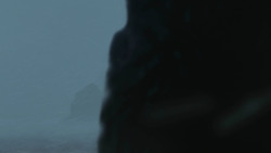 extant_GameOfThrones_3x01-ValarDohaeris_0086