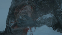 extant_GameOfThrones_3x01-ValarDohaeris_0126