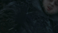 extant_GameOfThrones_3x01-ValarDohaeris_0175