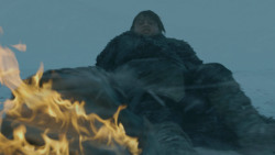 extant_GameOfThrones_3x01-ValarDohaeris_0201
