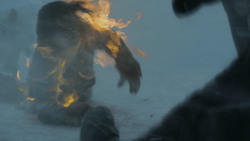 extant_GameOfThrones_3x01-ValarDohaeris_0202
