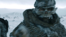 extant_GameOfThrones_3x01-ValarDohaeris_0347