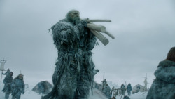 extant_GameOfThrones_3x01-ValarDohaeris_0425