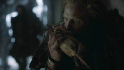 extant_GameOfThrones_3x01-ValarDohaeris_0631