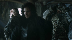 extant_GameOfThrones_3x01-ValarDohaeris_0641