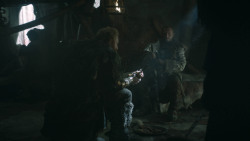 extant_GameOfThrones_3x01-ValarDohaeris_0649