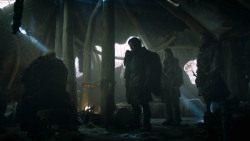 extant_GameOfThrones_3x01-ValarDohaeris_0679