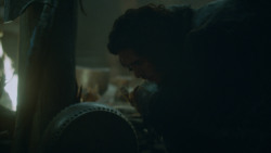 extant_GameOfThrones_3x01-ValarDohaeris_0752