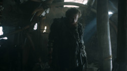 extant_GameOfThrones_3x01-ValarDohaeris_0762