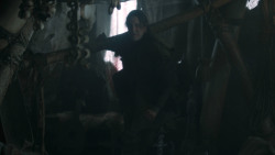extant_GameOfThrones_3x01-ValarDohaeris_0778