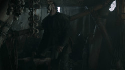 extant_GameOfThrones_3x01-ValarDohaeris_0779