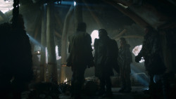 extant_GameOfThrones_3x01-ValarDohaeris_0793