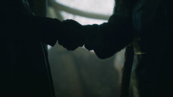 extant_GameOfThrones_3x01-ValarDohaeris_0890