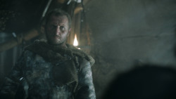 extant_GameOfThrones_3x01-ValarDohaeris_1132