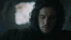 extant_GameOfThrones_3x01-ValarDohaeris_1139
