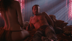 extant_GameOfThrones_3x01-ValarDohaeris_1181