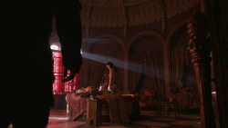extant_GameOfThrones_3x01-ValarDohaeris_1226