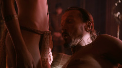 extant_GameOfThrones_3x01-ValarDohaeris_1242