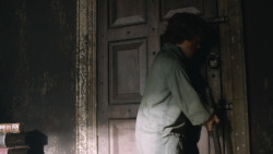 extant_GameOfThrones_3x01-ValarDohaeris_1428