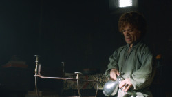 extant_GameOfThrones_3x01-ValarDohaeris_1454