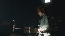 extant_GameOfThrones_3x01-ValarDohaeris_1471