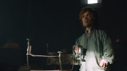extant_GameOfThrones_3x01-ValarDohaeris_1494