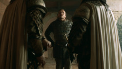 extant_GameOfThrones_3x01-ValarDohaeris_1725