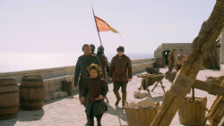 extant_GameOfThrones_3x01-ValarDohaeris_1784