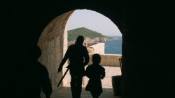 extant_GameOfThrones_3x01-ValarDohaeris_1798