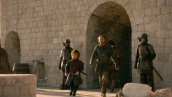 extant_GameOfThrones_3x01-ValarDohaeris_1804