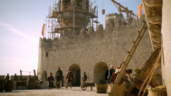 extant_GameOfThrones_3x01-ValarDohaeris_1816