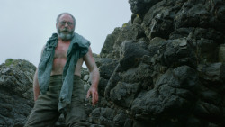 extant_GameOfThrones_3x01-ValarDohaeris_1975