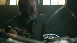 extant_GameOfThrones_3x01-ValarDohaeris_2045
