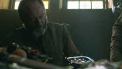 extant_GameOfThrones_3x01-ValarDohaeris_2046