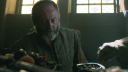 extant_GameOfThrones_3x01-ValarDohaeris_2049