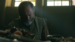 extant_GameOfThrones_3x01-ValarDohaeris_2062