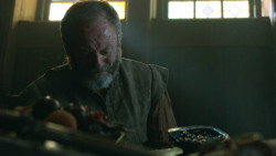 extant_GameOfThrones_3x01-ValarDohaeris_2064