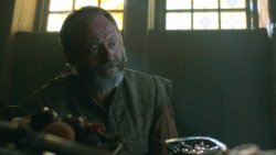 extant_GameOfThrones_3x01-ValarDohaeris_2070