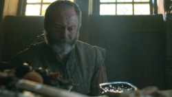 extant_GameOfThrones_3x01-ValarDohaeris_2075