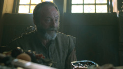 extant_GameOfThrones_3x01-ValarDohaeris_2077