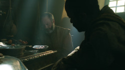 extant_GameOfThrones_3x01-ValarDohaeris_2094