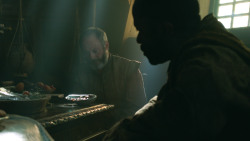extant_GameOfThrones_3x01-ValarDohaeris_2099