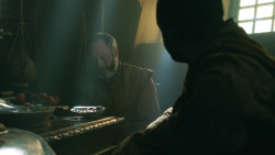 extant_GameOfThrones_3x01-ValarDohaeris_2101