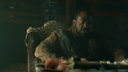 extant_GameOfThrones_3x01-ValarDohaeris_2105