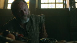 extant_GameOfThrones_3x01-ValarDohaeris_2129